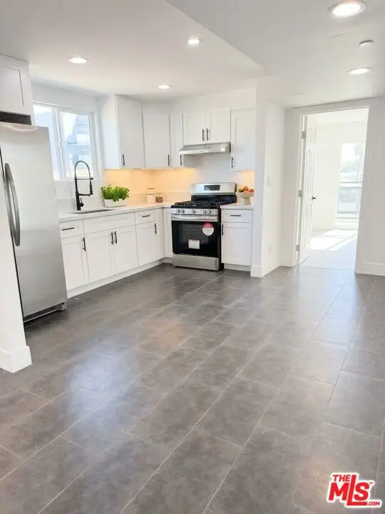 1729 W 36th Place, Los Angeles, CA 90018 - #2