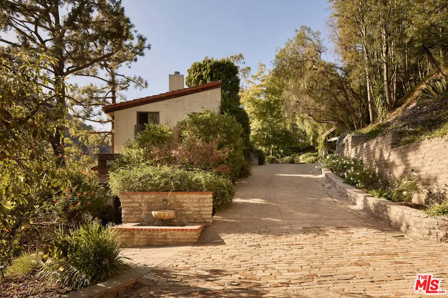 1372 Benedict Canyon Drive, Los Angeles, CA 90210 - #2