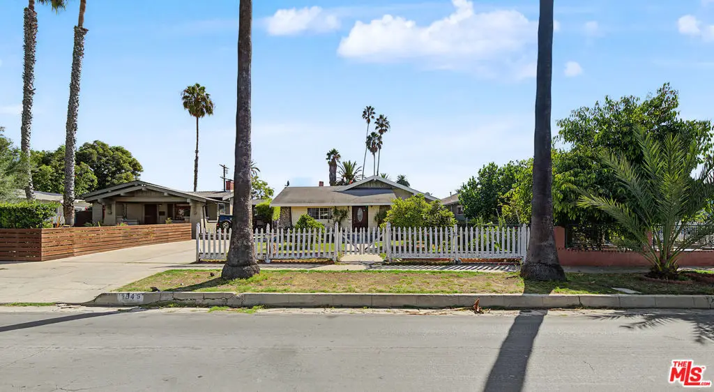 154 S Hobart Boulevard, Los Angeles, CA 90004 - #1