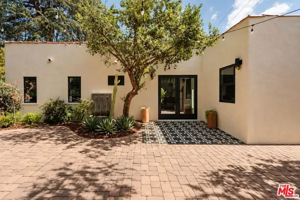 3221 Griffith Park Boulevard, Los Angeles, CA 90027