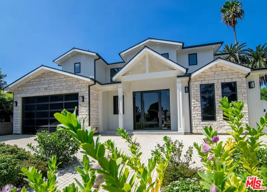 5529 Greenbush Avenue, Sherman Oaks, CA 91401 - #3
