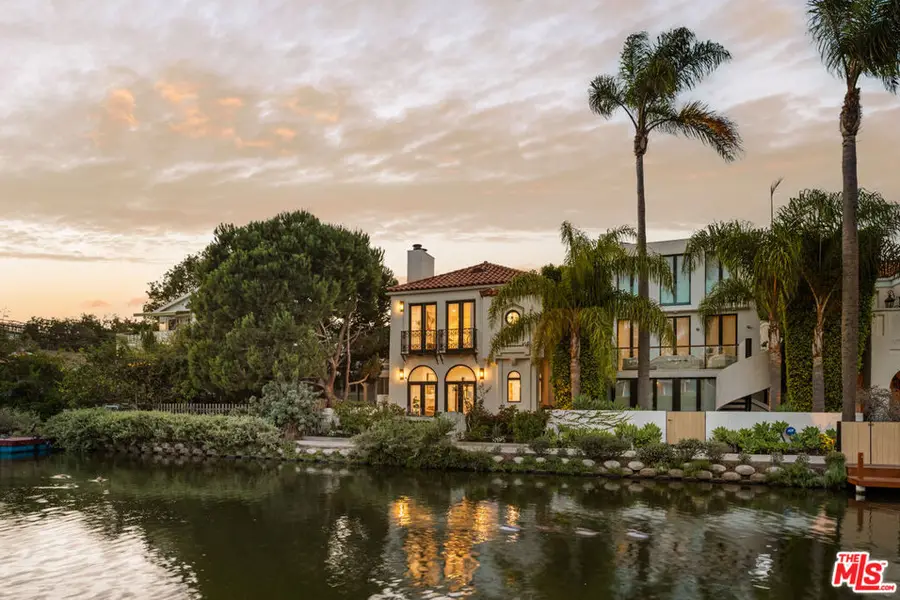 409 Howland Canal, Venice, CA 90291 - #2