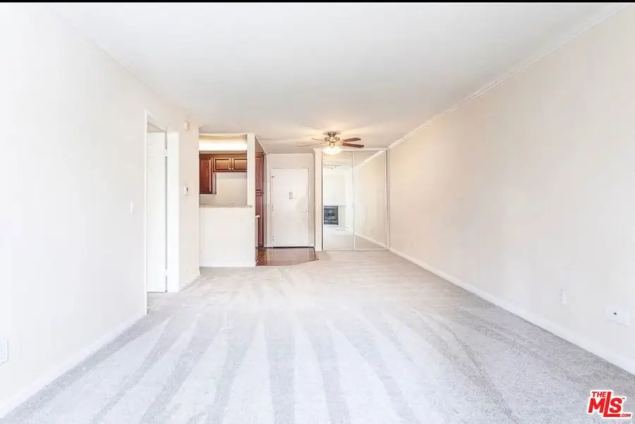 5530 Owensmouth Avenue #219, Woodland Hills, CA 91367 - #2