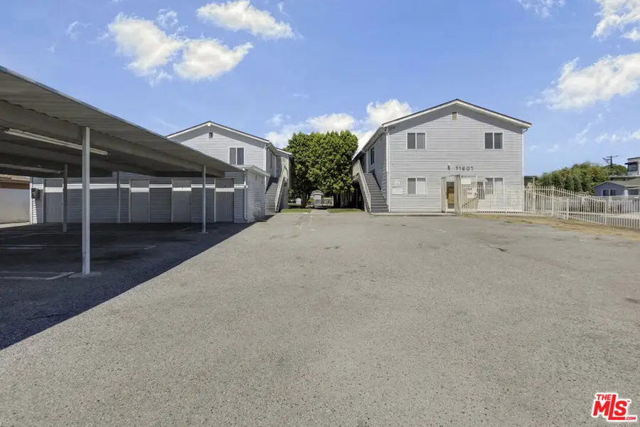 11901 Valerio Street, North Hollywood, CA 91605 - #2