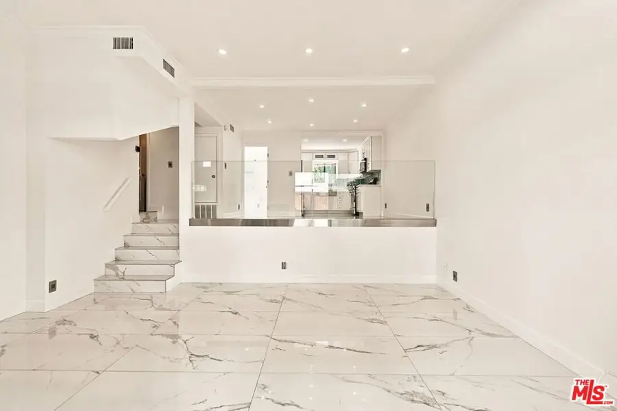 13632 Valerio Street #4, Van Nuys, CA 91405 - #2