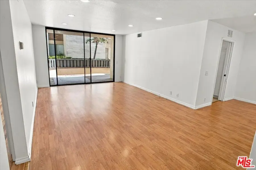 750 S Spaulding Avenue #107, Los Angeles, CA 90036 - #3