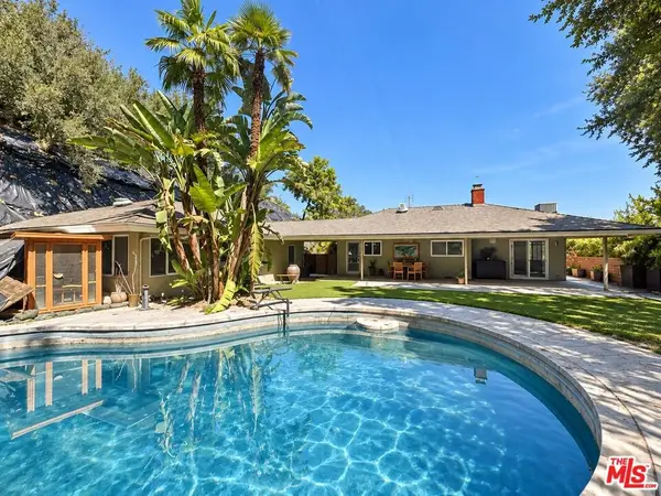 3500 Wrightwood Drive, Los Angeles, CA 91604