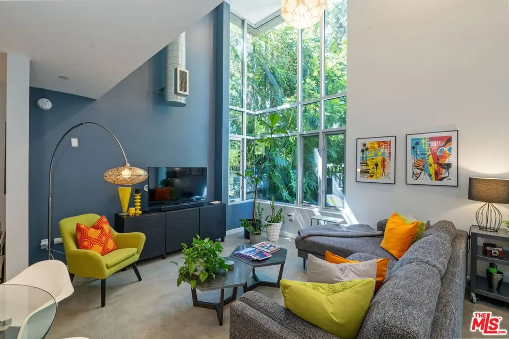 1120 N El Centro Avenue #5, Los Angeles, CA 90038 - #1