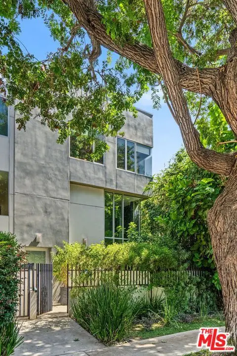 1120 N El Centro Avenue #5, Los Angeles, CA 90038 - #3