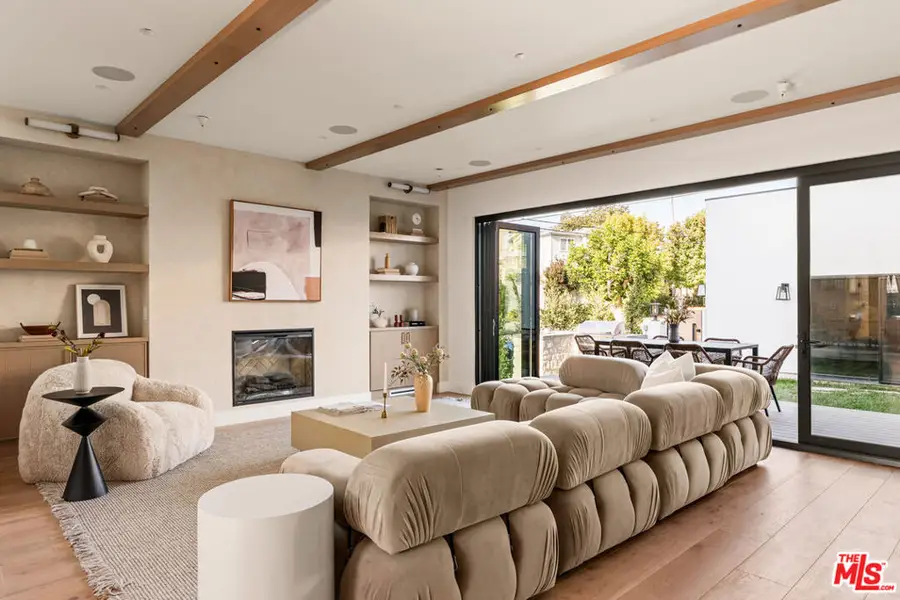 8006 Nardian Way, Los Angeles, CA 90045 - #2