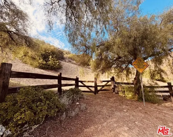 22800 Portage Circle Drive, Topanga, CA 90290
