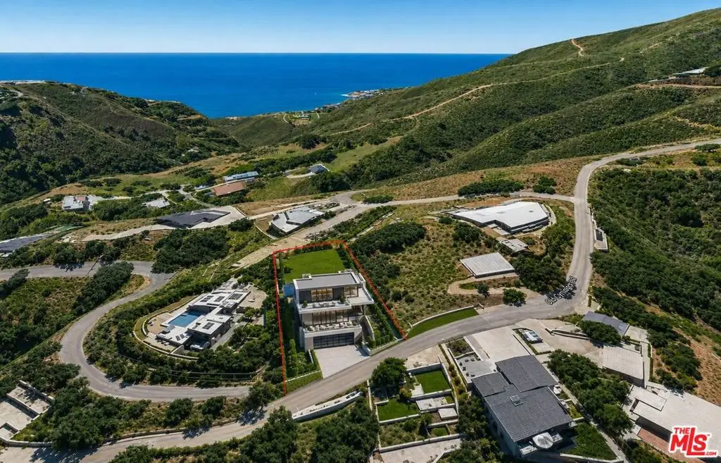 27084 Old Chimney Road, Malibu, CA 90265 - #1