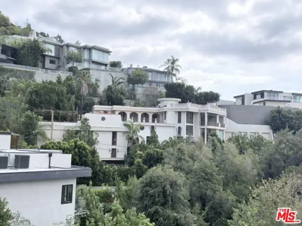 1754 Sunset Plaza Drive, Los Angeles, CA 90069