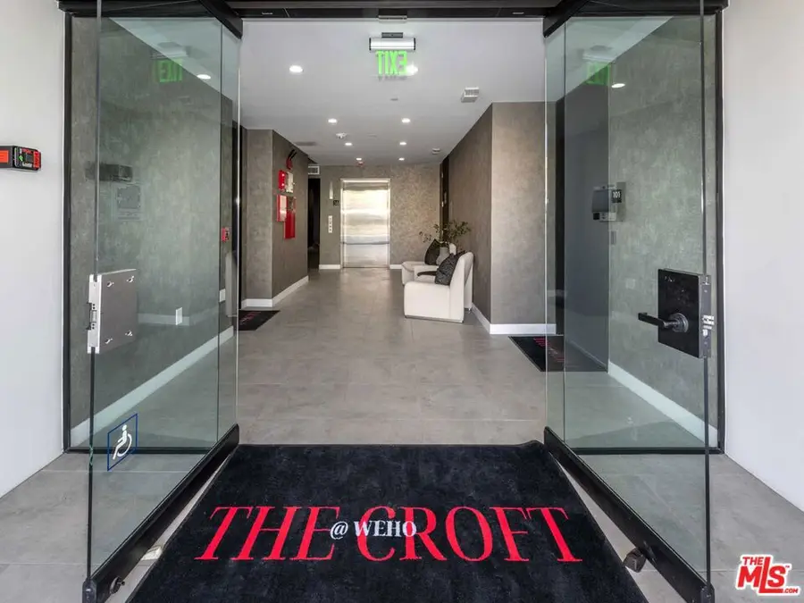 1017 N Croft Avenue #105, Los Angeles, CA 90069 - #3