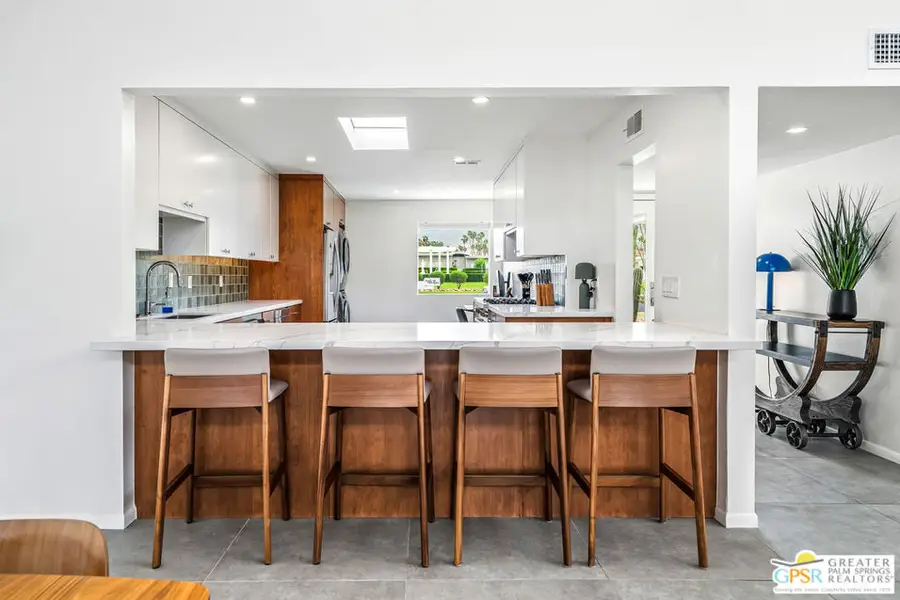 344 E Avenida Granada, Palm Springs, CA 92264 - #3