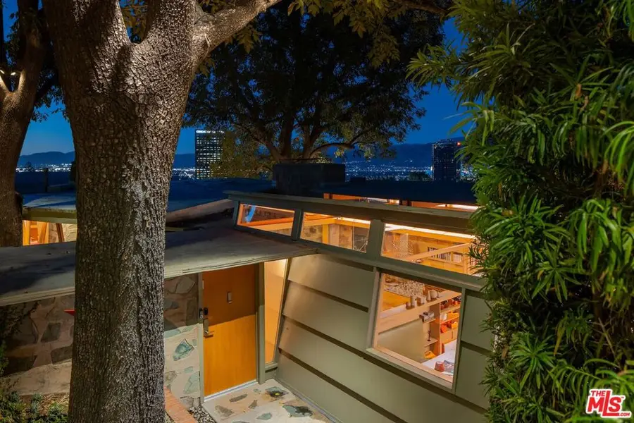 3580 Multiview Drive, Los Angeles, CA 90068 - #2
