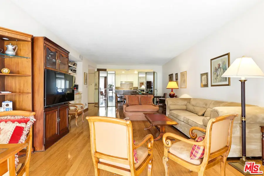 104 S Hayworth Avenue #101, Los Angeles, CA 90048 - #3