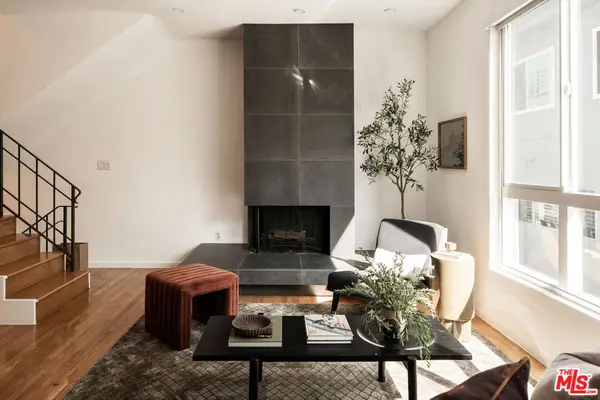 1260 N Kings Road #2, West Hollywood, CA 90069