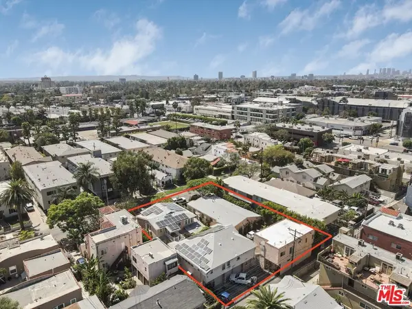 5913 Willoughby Avenue, Los Angeles, CA 90038