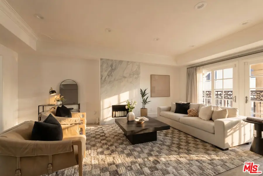 11723 Mayfield Avenue #3, Los Angeles, CA 90049 - #3