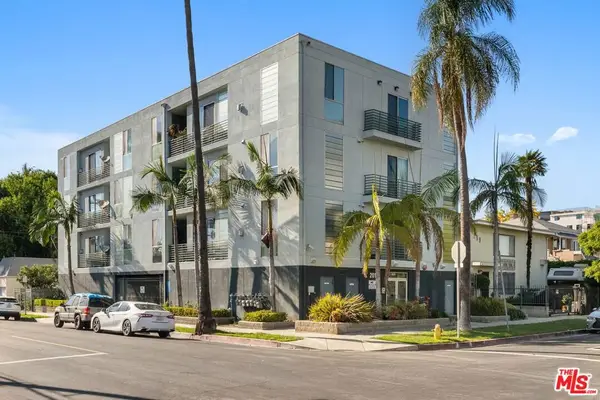 201 N Manhattan Place, Los Angeles, CA 90004