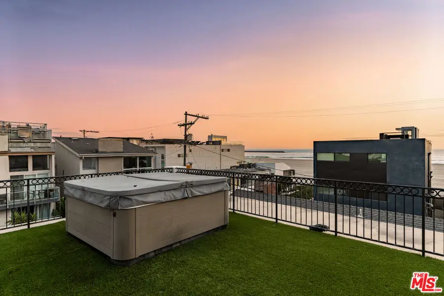 17 Privateer Street, Marina Del Rey, CA 90292 - #2