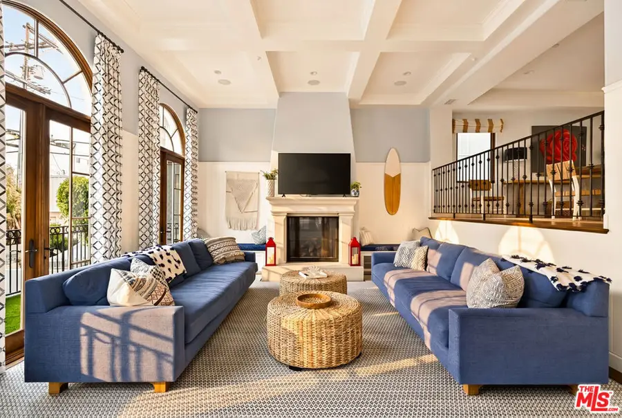 17 Privateer Street, Marina Del Rey, CA 90292 - #3