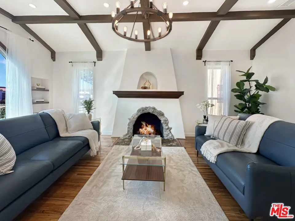 7032 2nd Avenue, Los Angeles, CA 90043 - #1