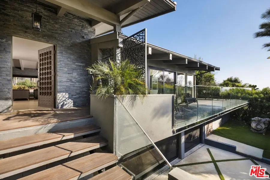 344 Arno Way, Pacific Palisades, CA 90272 - #3