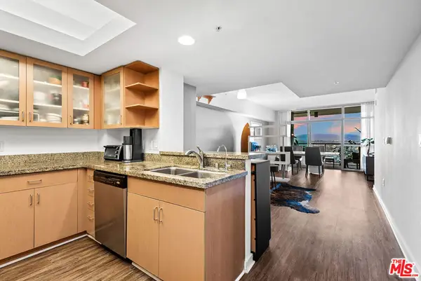 13700 Marina Pointe Drive #1520, Marina Del Rey, CA 90292
