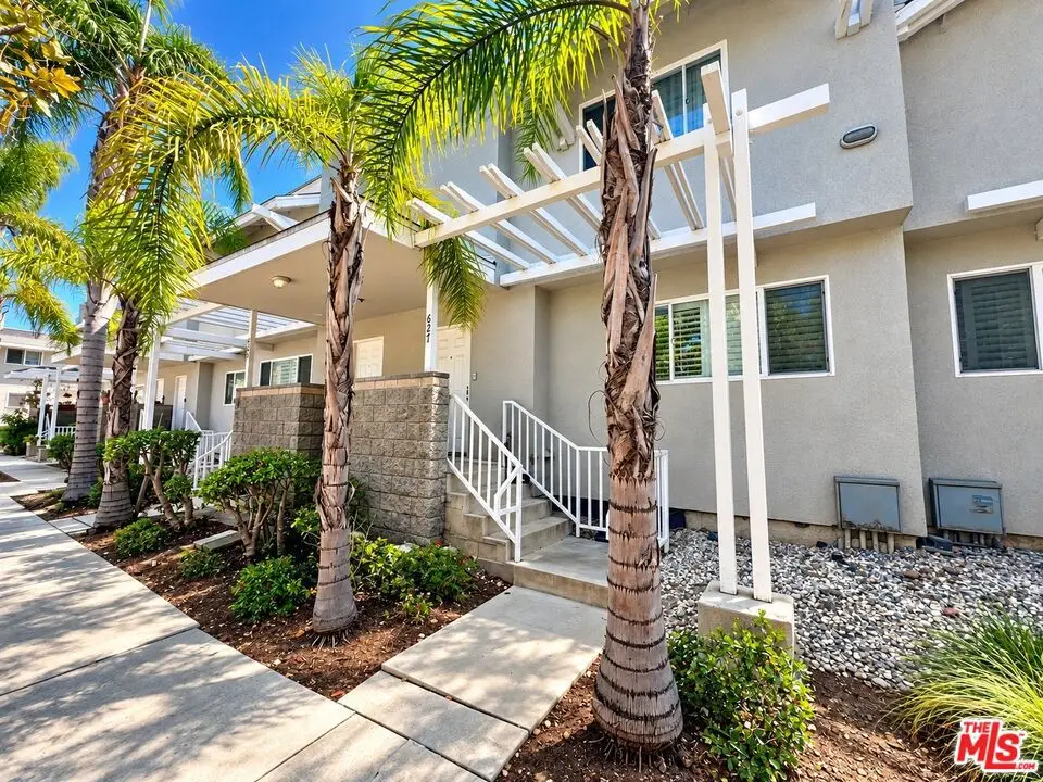 627 W Regent Street, Inglewood, CA 90301 - #1