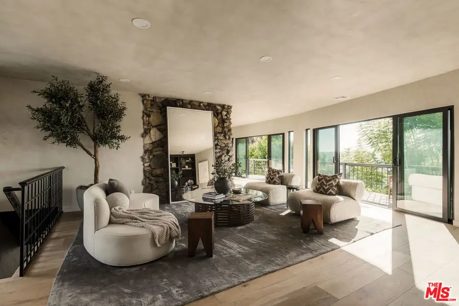 13490 Firth Drive, Los Angeles, CA 90210 - #3