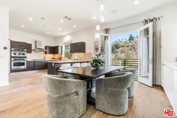 6641 Seabluff Drive, Los Angeles, CA 90094