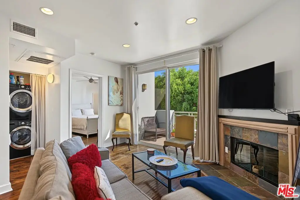 6038 Carlton Way #305, Los Angeles, CA 90028 - #1