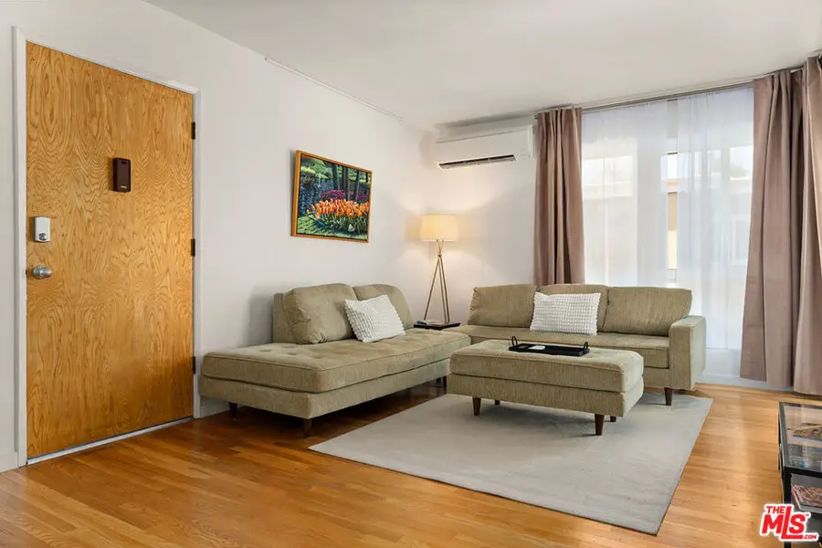4353 Colfax Avenue #24, Studio City, CA 91604 - #3