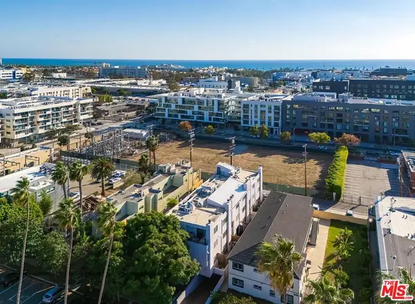 1532 9th Street #8, Santa Monica, CA 90401