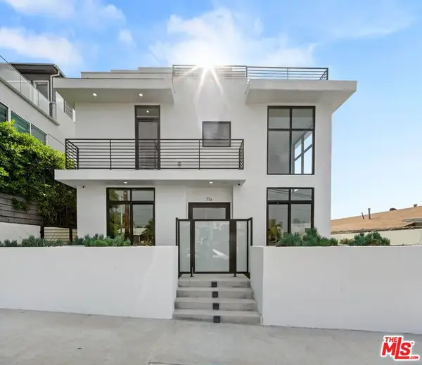716 Lucile Avenue, Los Angeles, CA 90026