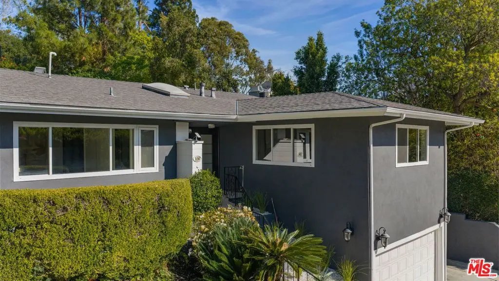 126 N Thurston Avenue, Los Angeles, CA 90049 - #1