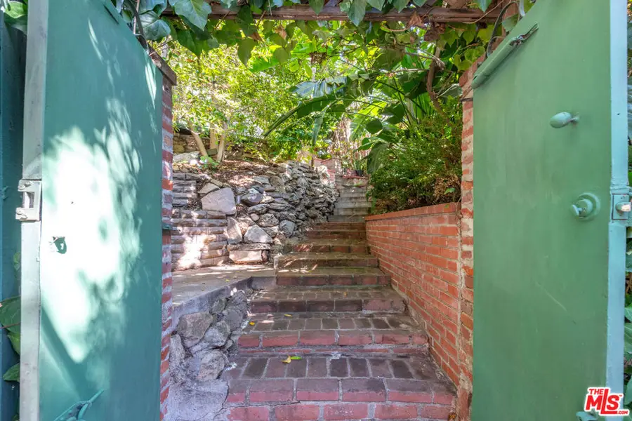 10001 Westwanda Drive, Beverly Hills, CA 90210 - #2