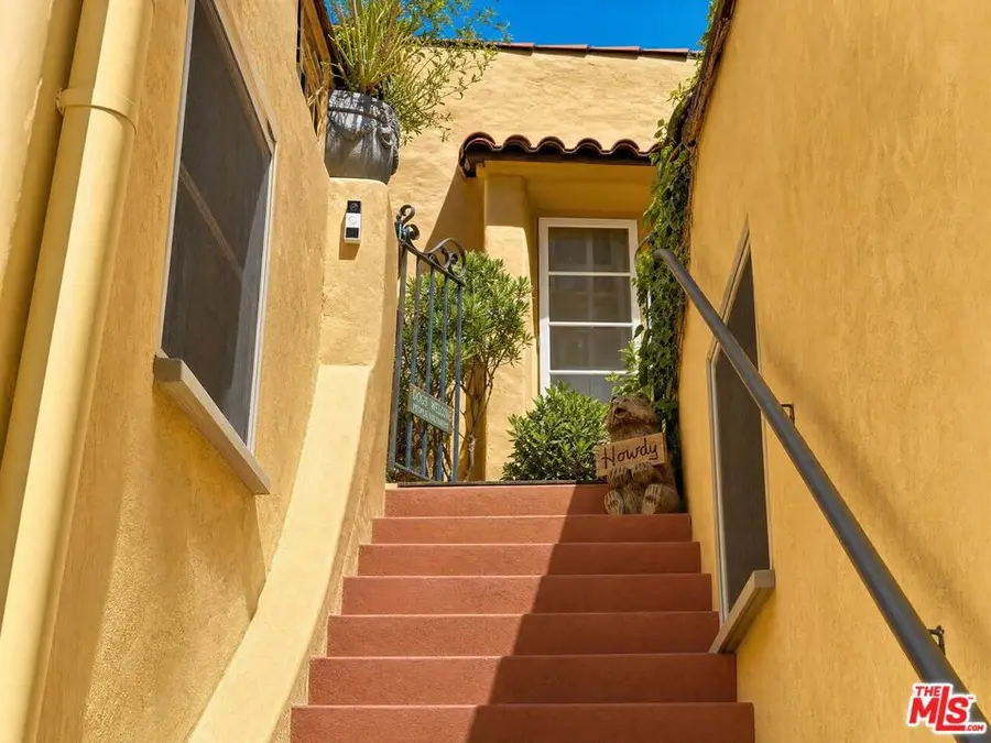 6143 Glen Holly Street, Los Angeles, CA 90068 - #3