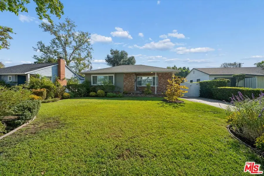 4942 Stern Avenue, Sherman Oaks, CA 91423 - #3