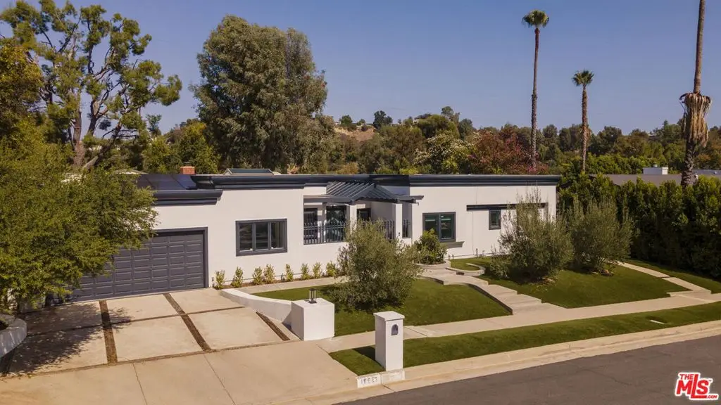 18623 Palomino Drive, Tarzana, CA 91356 - #1