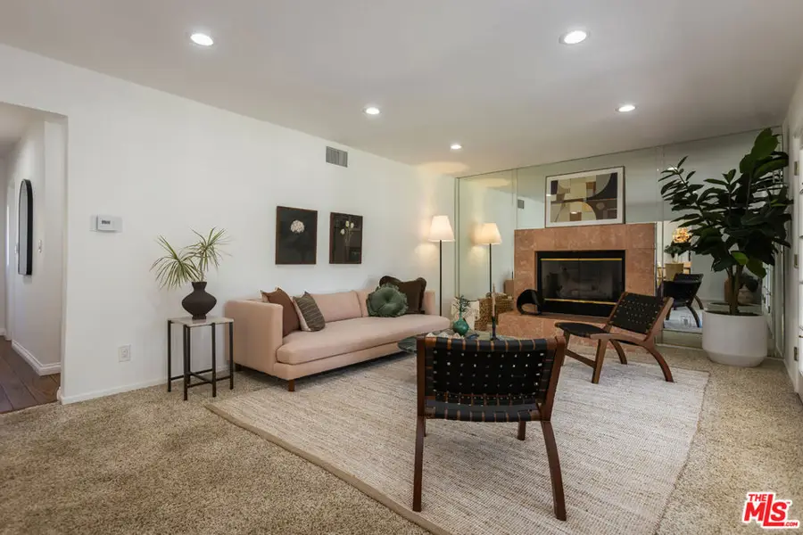 17336 Marilla Street, Northridge, CA 91325 - #3