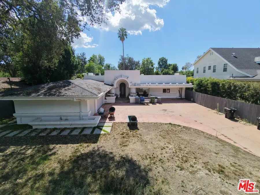 23460 Hatteras Street, Woodland Hills, CA 91367 - #3