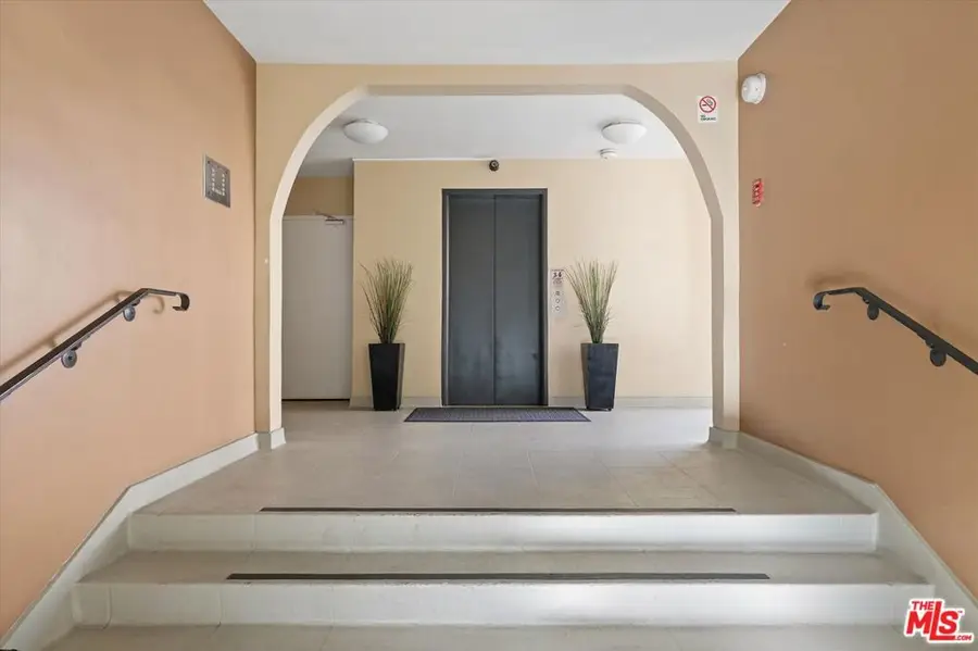 1410 S Bentley Avenue #304, Los Angeles, CA 90025 - #2