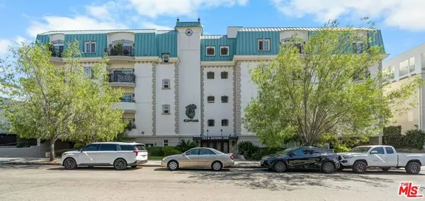 722 S Oxford Avenue #403, Los Angeles, CA 90005
