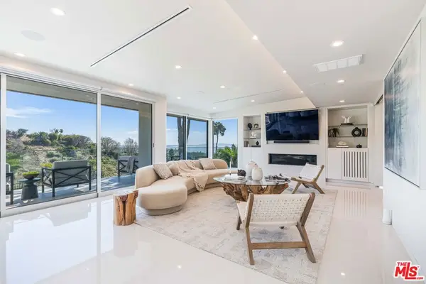 822 El Oro Lane, Pacific Palisades, CA 90272
