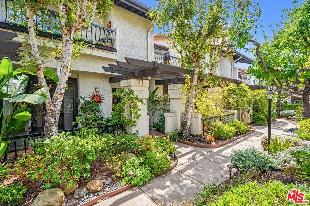 17204 Palisades Circle, Pacific Palisades, CA 90272 - #1