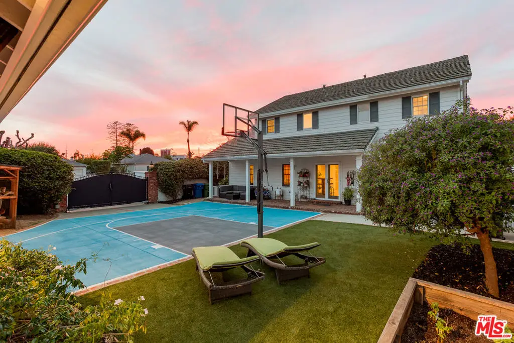 8426 Flight Avenue, Los Angeles, CA 90045 - #1