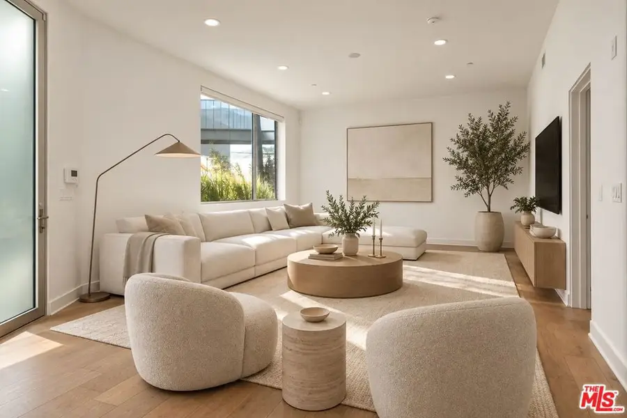 616 N Croft Avenue #2, West Hollywood, CA 90048 - #2